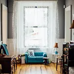 Bed & Breakfast Tom Blake House 4*