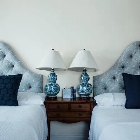 Bed & Breakfast Tom Blake House *